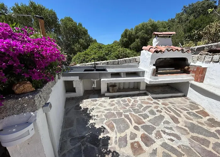 Con Giardino E Spettacolare Vista Mare A Villa Porto San Paolo